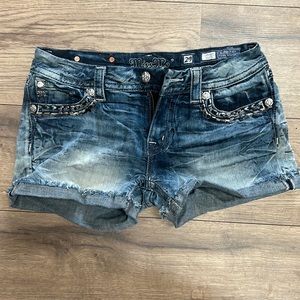 Miss Me denim shorts size 29